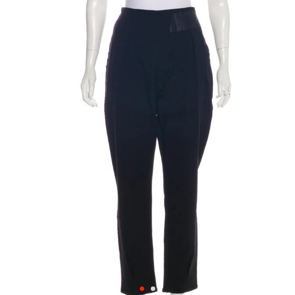 Kylie Jenners Black AuDience straight-leg pant